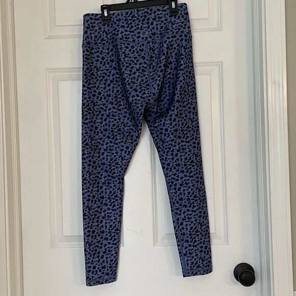 Calla Leopard Print Leggings - Picture 7 of 8